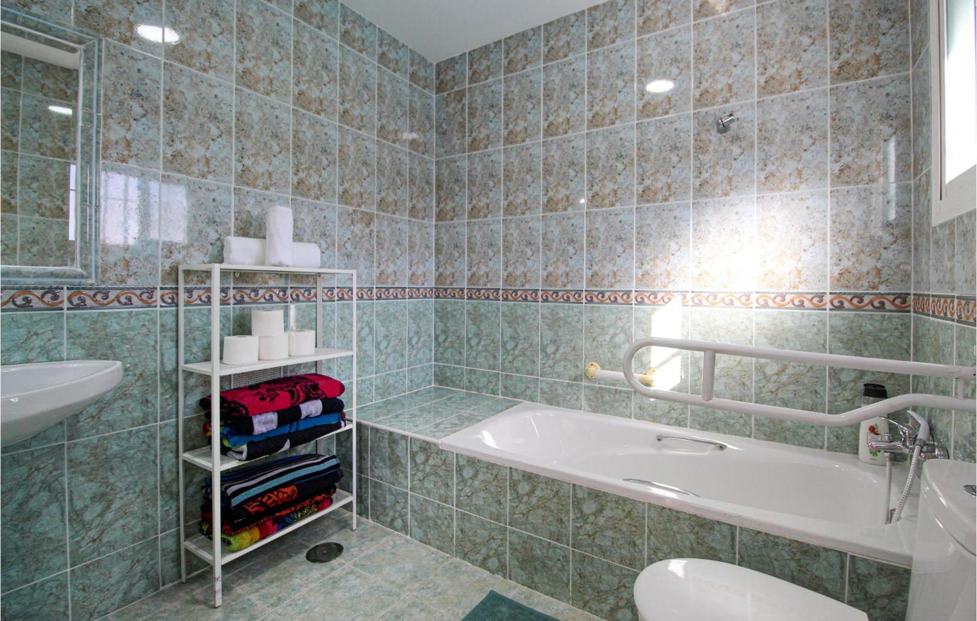 4 Bedroom Gorgeous Home In Sedella Kültér fotó