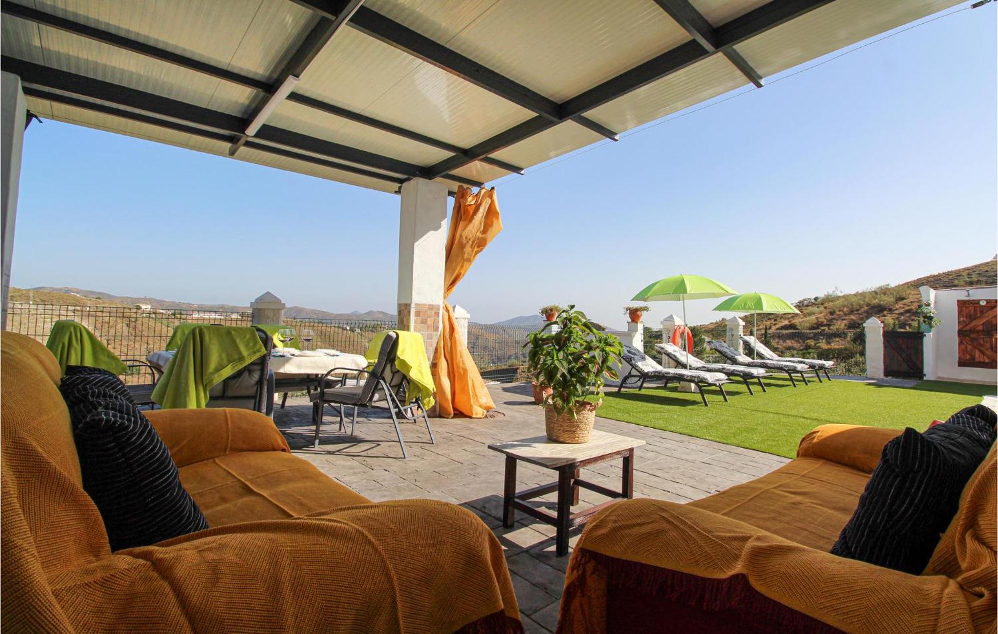 4 Bedroom Gorgeous Home In Sedella Kültér fotó