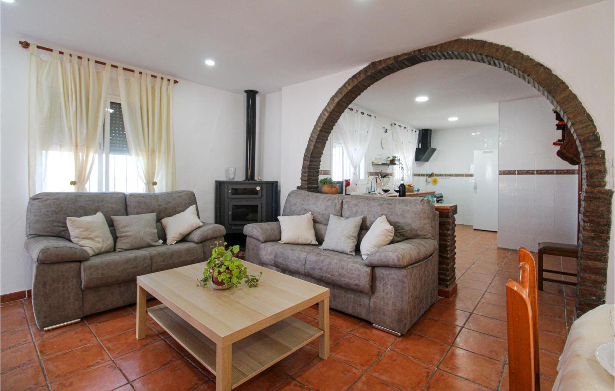 4 Bedroom Gorgeous Home In Sedella Kültér fotó
