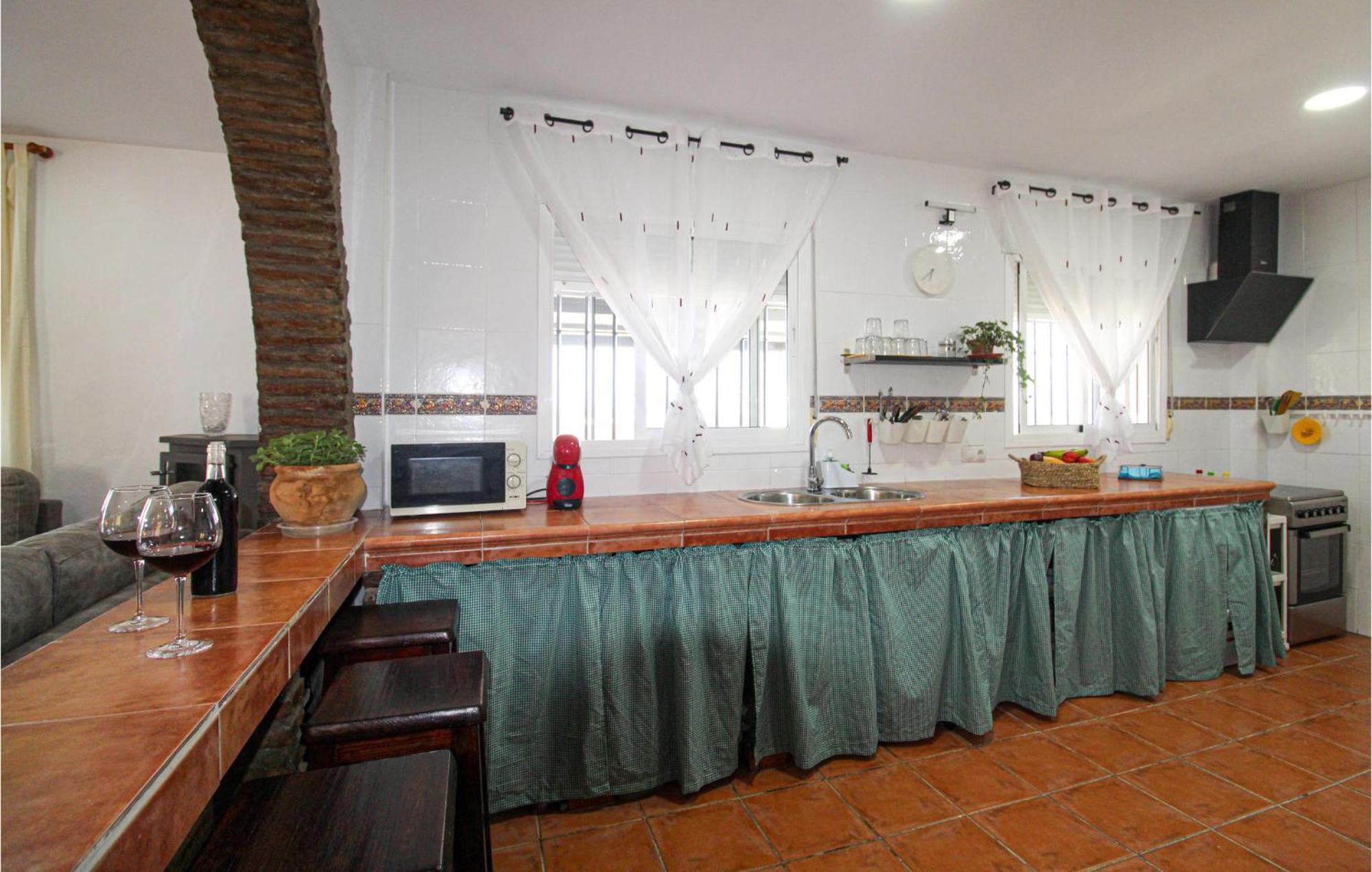 4 Bedroom Gorgeous Home In Sedella Kültér fotó